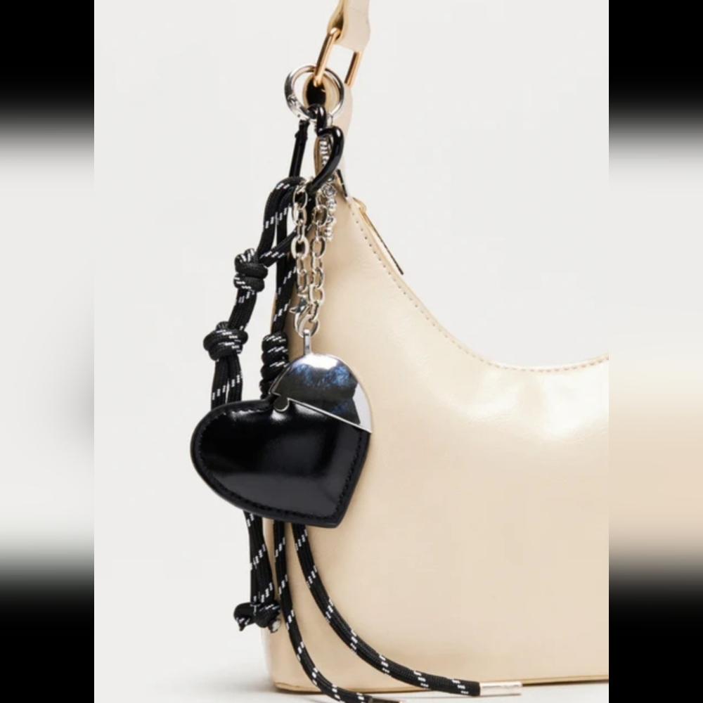 Metal Cold Heart Bag Charm
